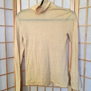 Yellow turtleneck x small long sleeve shirt buy with bundle please